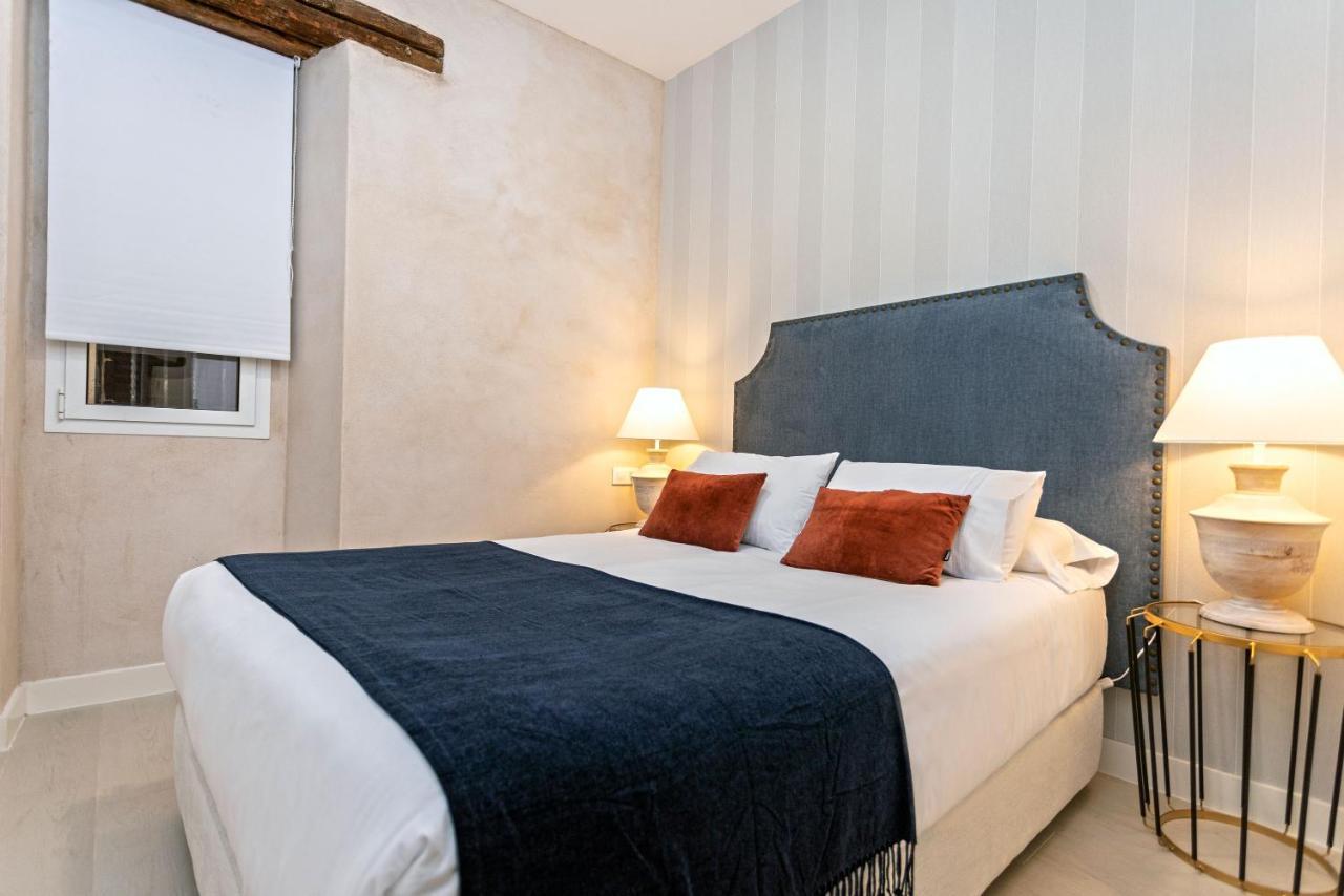 Genteel Home Feria Севиля Екстериор снимка