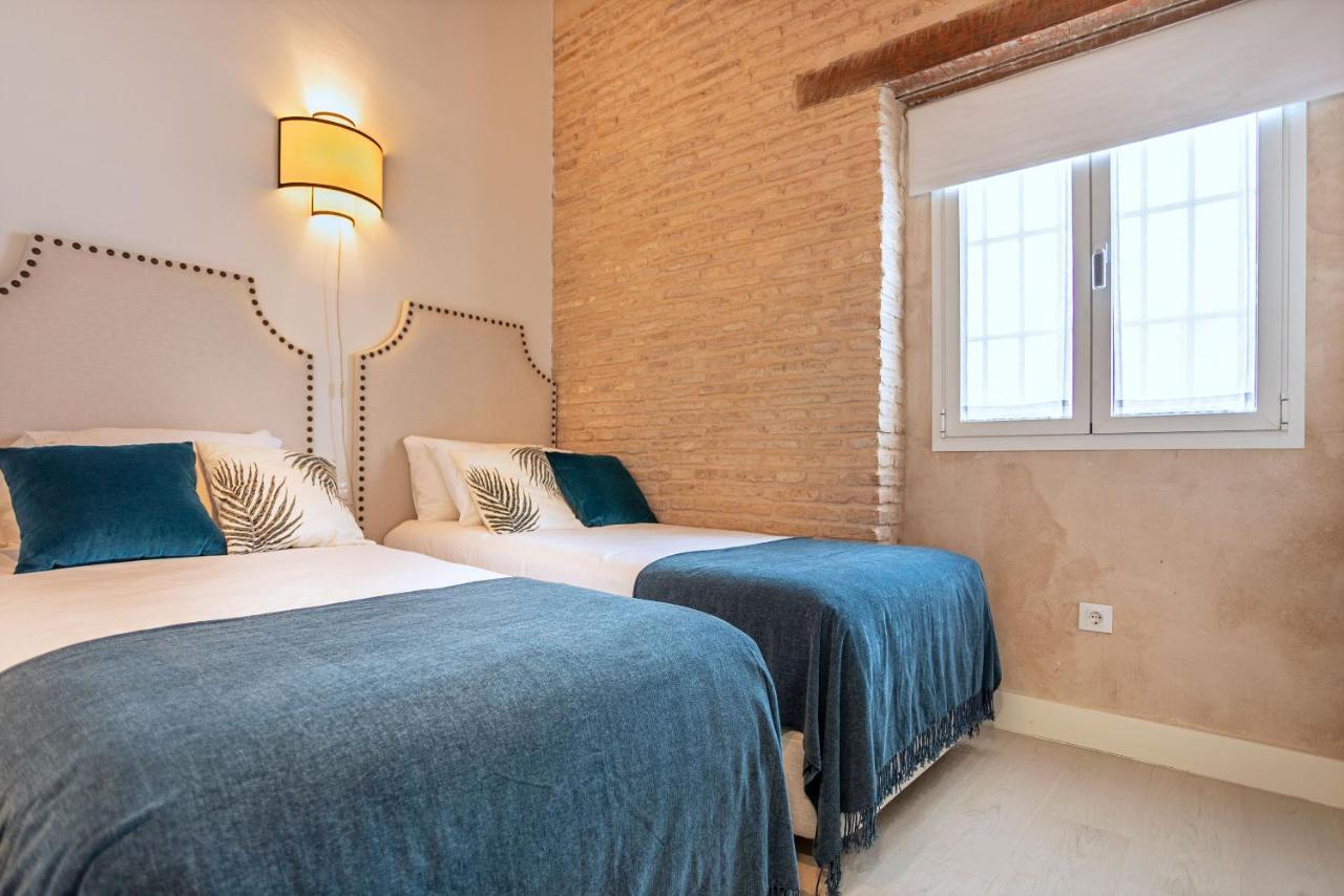 Genteel Home Feria Севиля Екстериор снимка