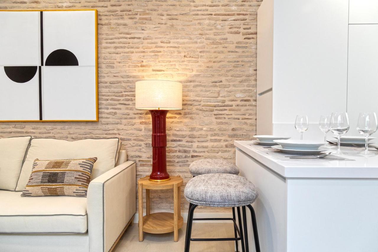 Genteel Home Feria Севиля Екстериор снимка