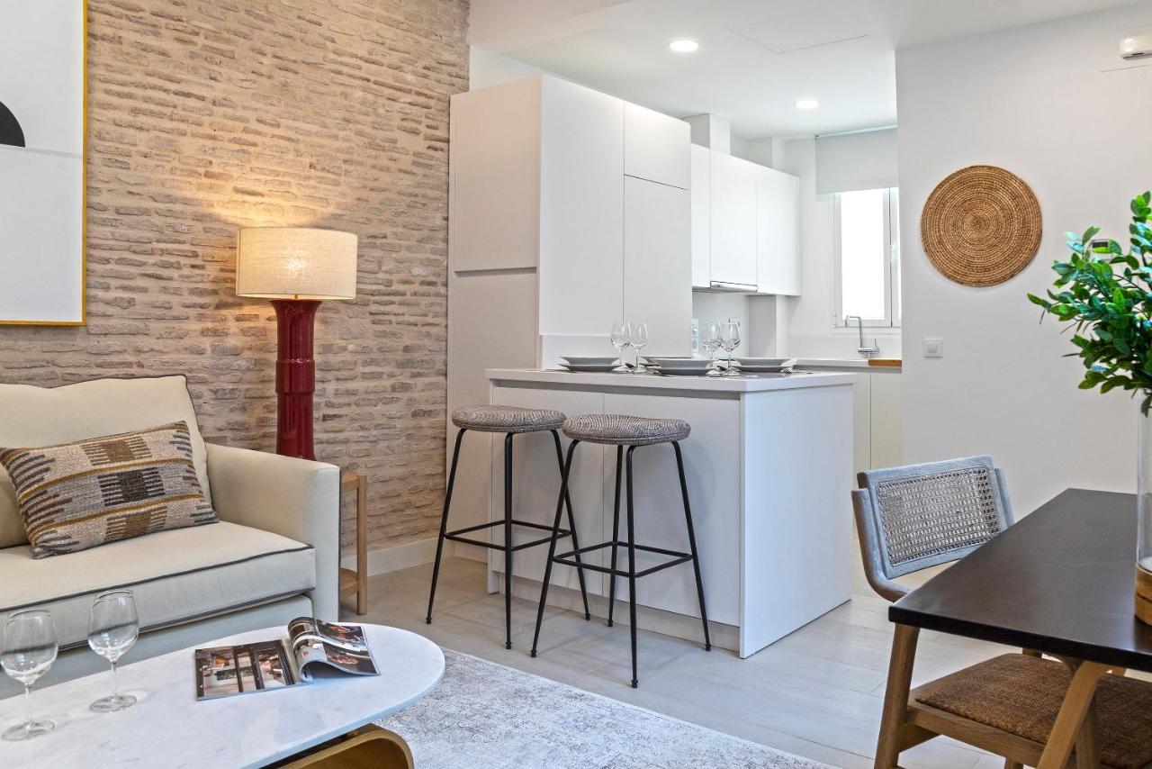 Genteel Home Feria Севиля Екстериор снимка