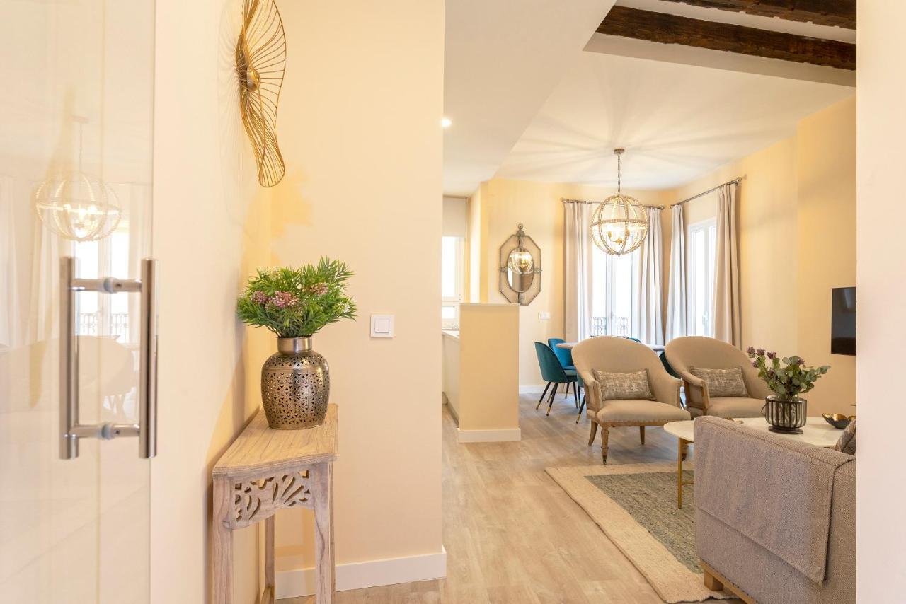 Genteel Home Feria Севиля Екстериор снимка